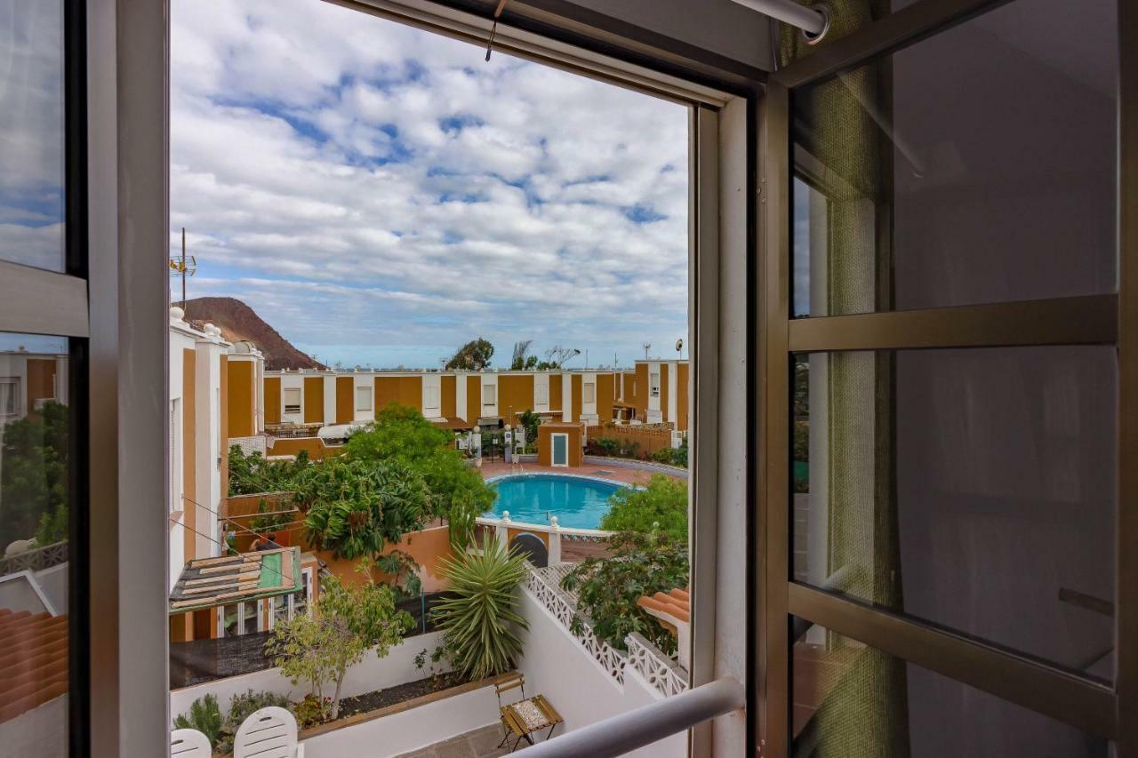 Beautiful 2-Bed Townhouse Near La Tejita Beach/El Medano! Exterior photo