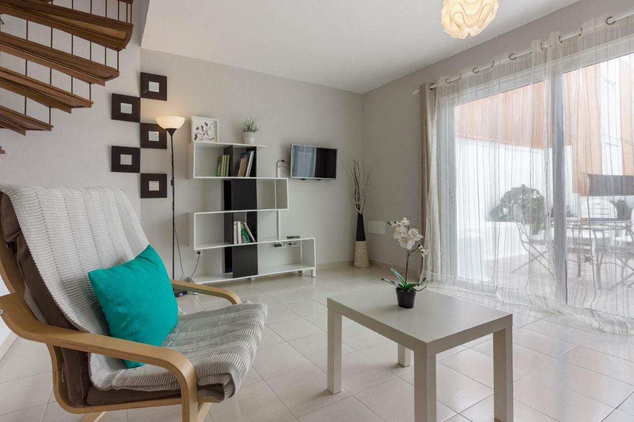 Beautiful 2-Bed Townhouse Near La Tejita Beach/El Medano! Exterior photo